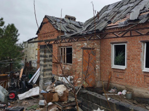 Двоє постраждалих, десятки зруйнованих будинків: новий обстріл Донеччини