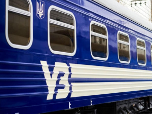 Відтепер українці можуть придбати квитки на електрички онлайн: як це зробити