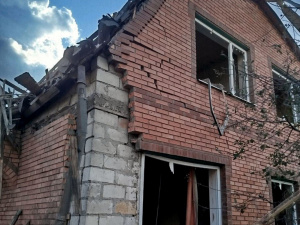 Двоє цивільних поранені, десятки обстрілів: Росія атакувала 10 населених пунктів Донеччини