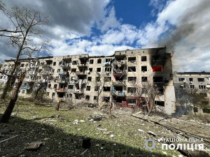 Ворог атакує Покровський район: є жертви та поранені 