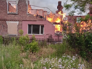 Один загиблий і вісім поранених: нова хвиля обстрілів Донеччини