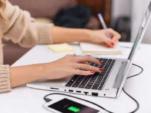 У «Дії» почали збір заяв на компенсацію за втрату роботи через війну