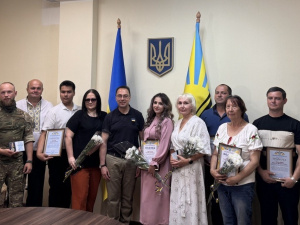 Покровськ відзначає 28-у річницю Конституції України: відбулись урочистості та нагородження