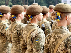 Жінки мають оновити дані в ТЦК: перелік військовозобов'язаних українок