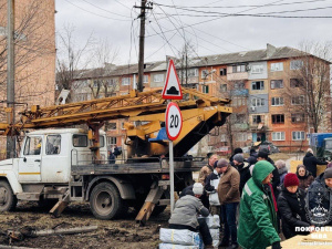 У Покровську і Мирнограді усувають наслідки обстрілів: що вже вдалось зробити