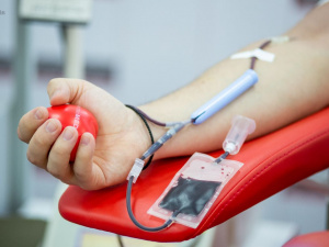Донорам крові передбачена надбавка до пенсії в Україні