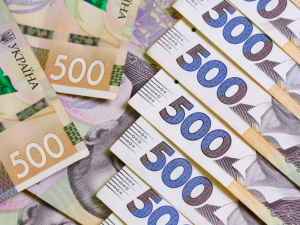 Хто має право на отримання 6500 грн від держави та куди звертатися: алгоритм дій