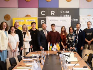 Освіта, робота і житло: в Україні стартував проєкт підтримки молоді після окупації