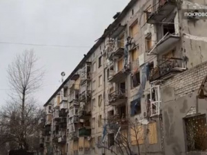 Обстріли, відсутність тепла і світла - як і з чим евакуюються жителі Покровська
