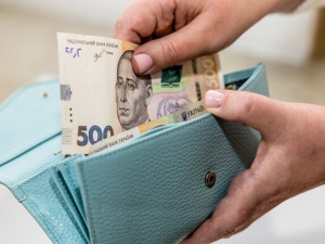 Уряд продовжив виплати переселенцям до лютого 2026 року