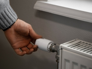 Як пережити холод у квартирі: корисні поради