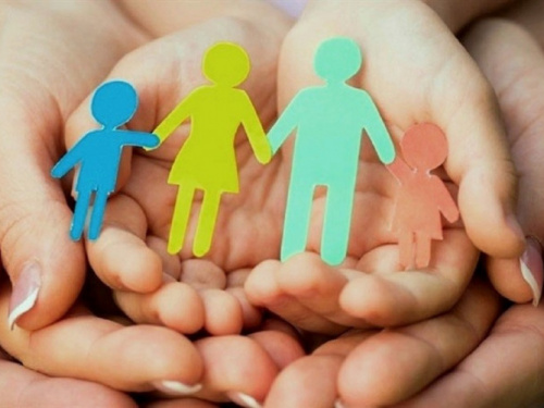 Держава розширює програму базової соціальної допомоги: більше родин зможуть отримати підтримку