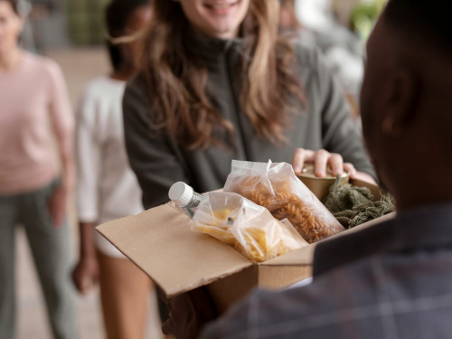 Переселенцям з Донеччини готують нову хвилю допомоги: коли відкриють реєстрацію